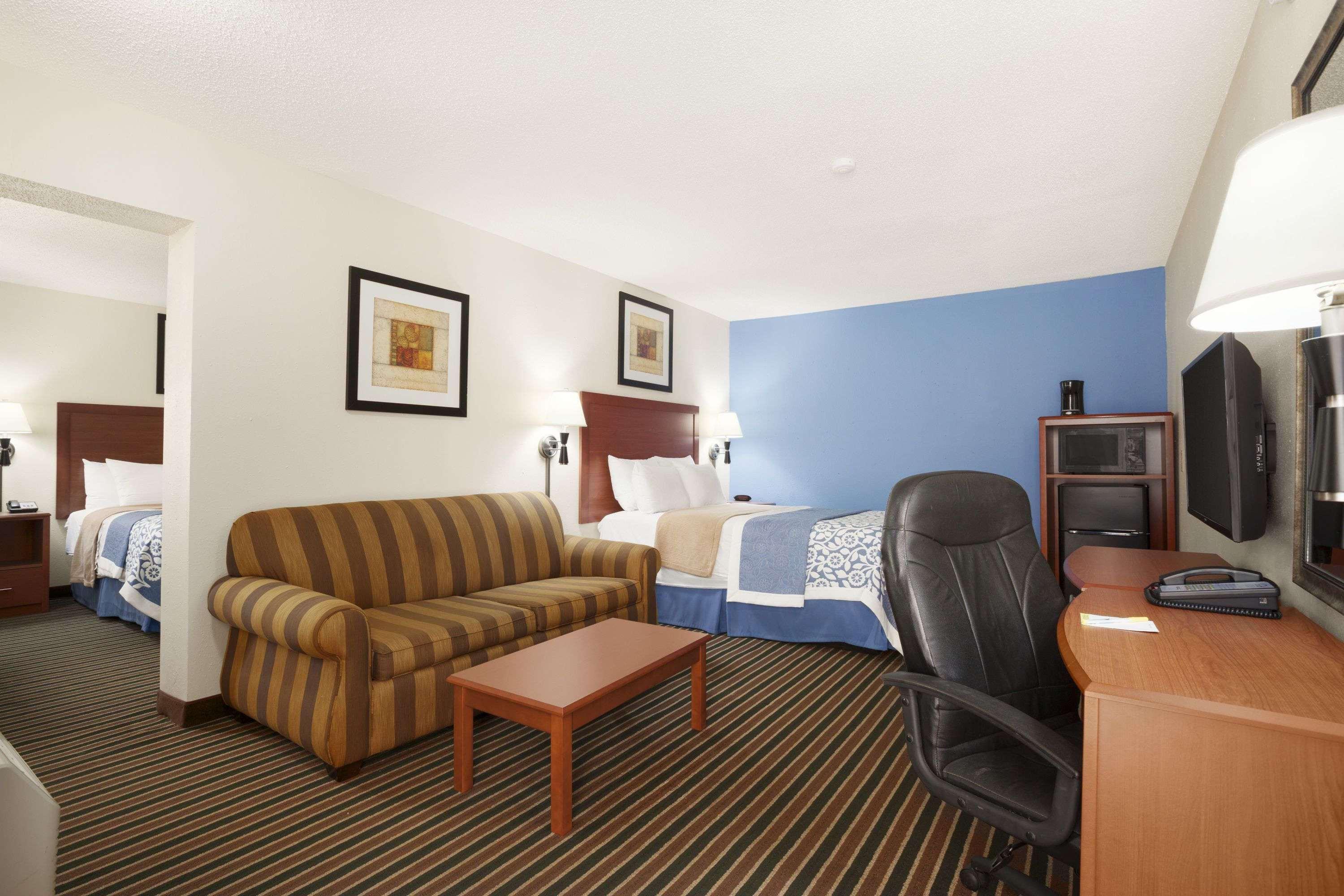 Days Inn By Wyndham Champaign/Urbana Ngoại thất bức ảnh