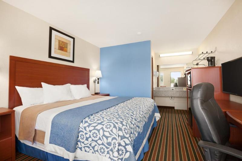 Days Inn By Wyndham Champaign/Urbana Ngoại thất bức ảnh